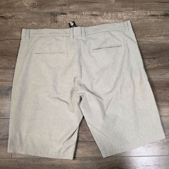 Travis Mathew Men’s Size 40 Performance Golf Shorts Tan Lightweight Casual - Picture 4 of 9